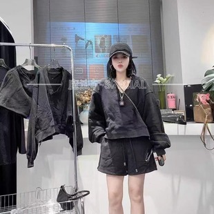 上衣 纯色卫衣套装 宽松V领长袖 短裤 两件套女2025新款 欧洲站早秋q