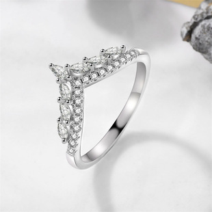 925纯银V型许愿皇冠莫桑石戒指女轻奢气质食指排戒叠戴排钻钻戒女