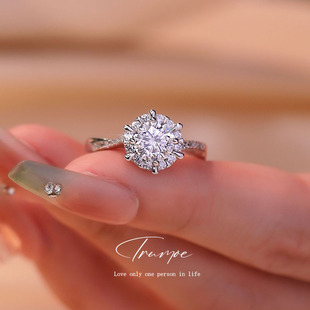 初沫伊莫桑石戒指女纯银白金小众设计六爪钻石求婚订婚结婚钻戒