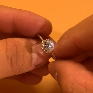 925银镀铂金 结婚莫桑石戒指女 50分人工锆石 雪花钻戒仿真钻石女